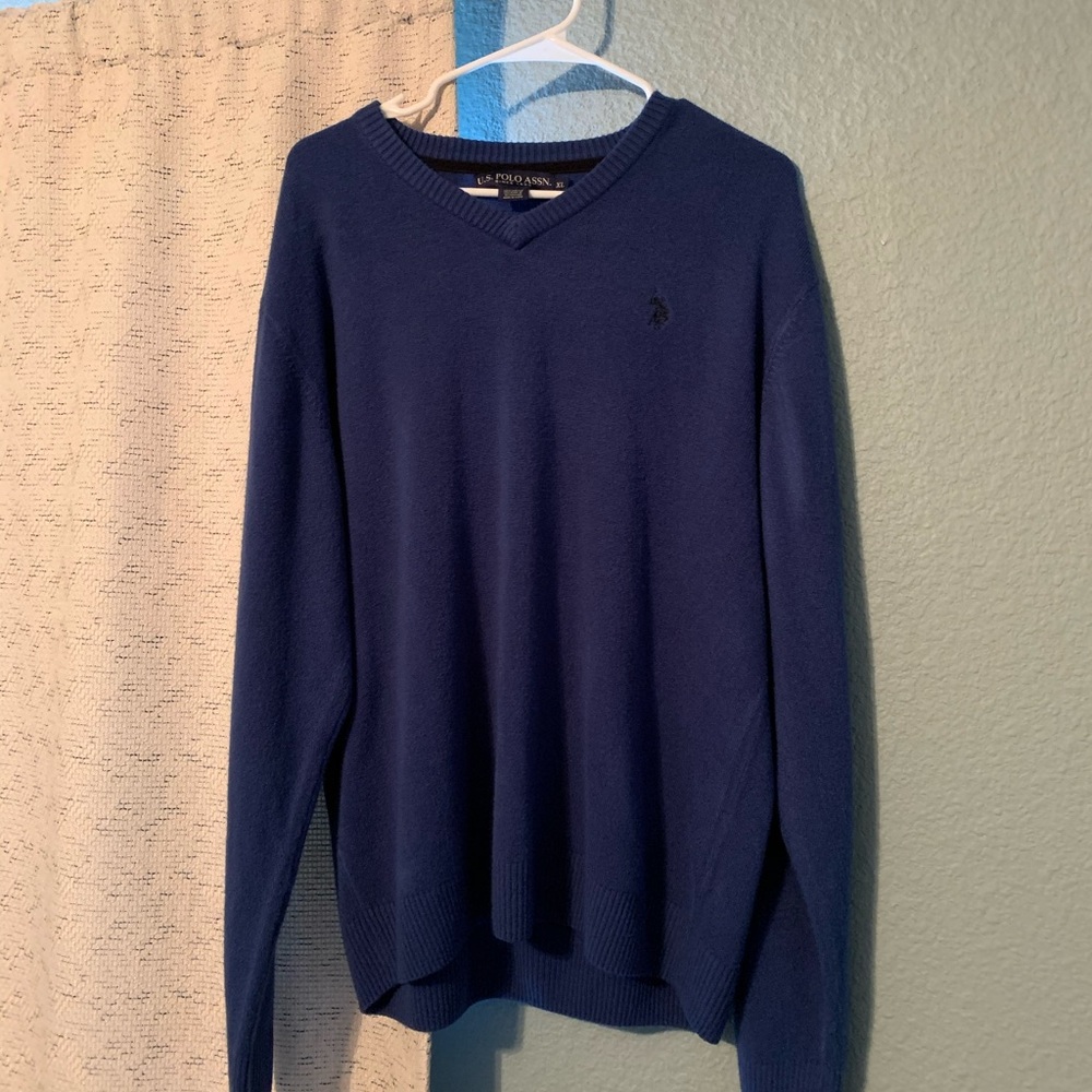 Blue Polo sweatshirt